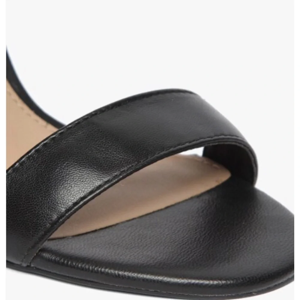 STEVE MADDEN • Friday Black Open-Toe Chunky Block Heeled Ankle Strap Sandals, 9 - Picture 5 of 16